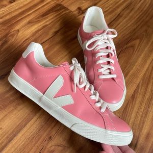 Veja Campo Sneakers Size 10 in Babe/White (pink and white)